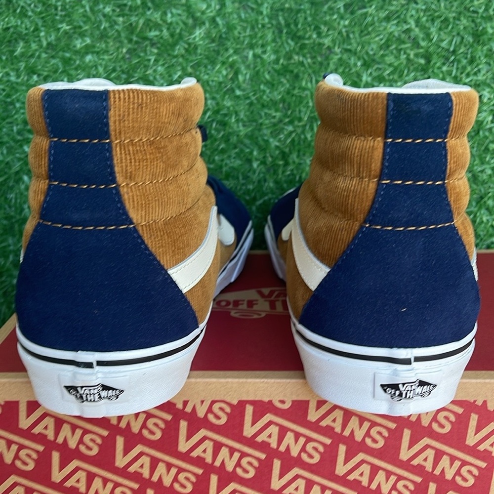 Vans WMNS Sk8-Hi High Top Blue/ Brown Corduroy
Sk8-Hi "Navy/Brown" - Picture 15 of 16